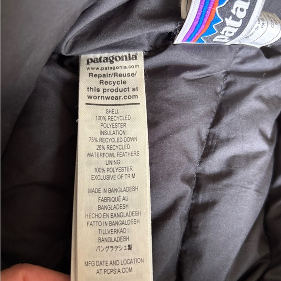 Patagonia Kid’s Black Puffer Down Jacket Better sweater Size XL - Picture 6 of 8